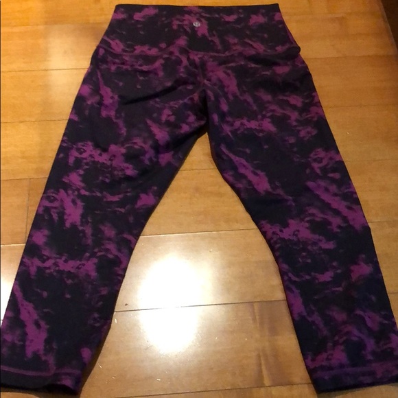 EUC black and purple patterned High waisted crops - Picture 1 of 2